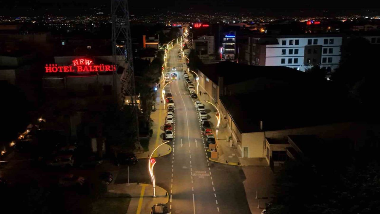 Şehit Ergün Köncü Caddesi modern görünüme kavuştu