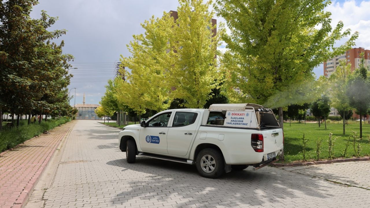Selçuklu Belediyesi ilaçlama çalışmalarını aralıksız sürdürüyor