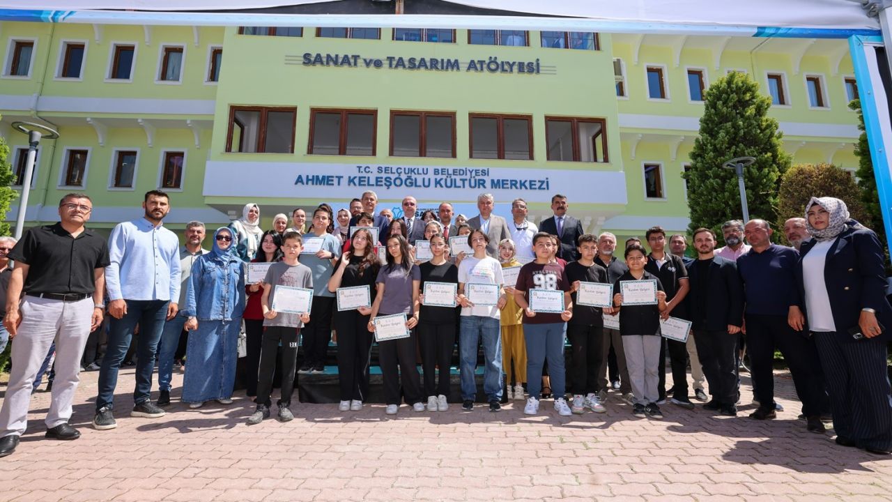 Selçuklu Sanat ve Tasarım Atölyesi’nde yıl sonu sergisi ile dönem tamamlandı