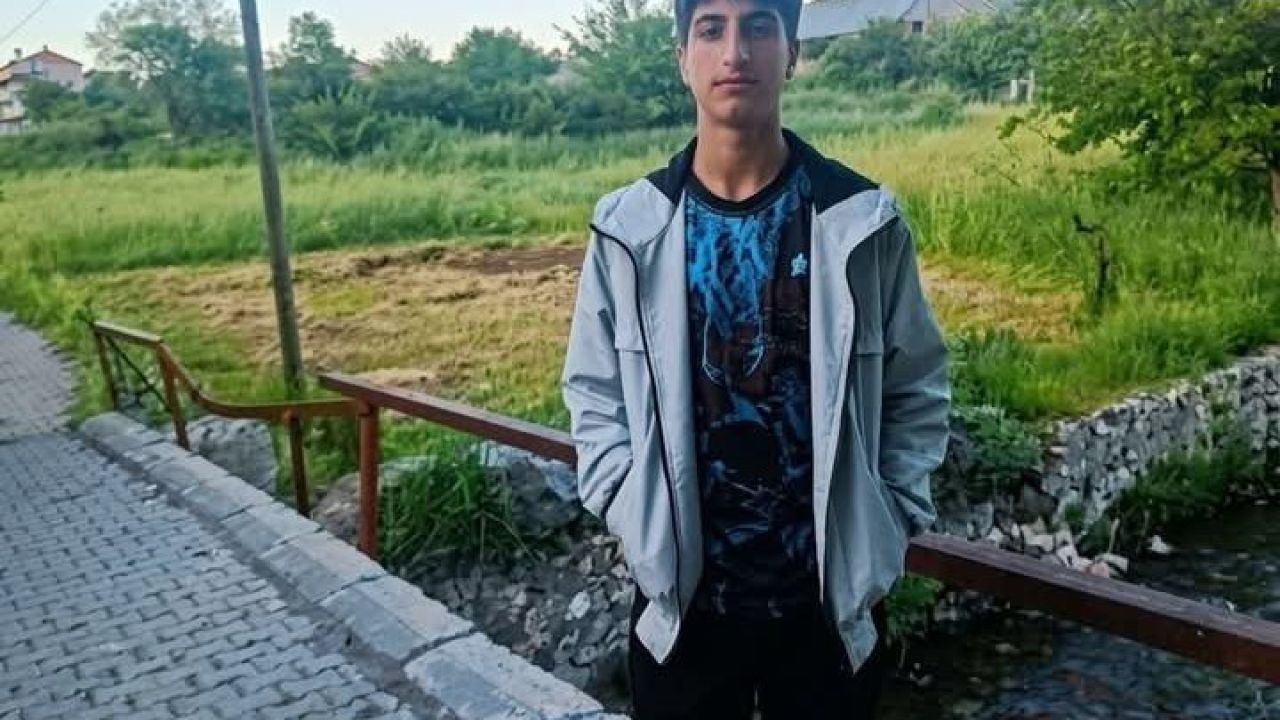 Serinlemek için girdiği gölette boğulan çocuğun cansız bedeni bulundu