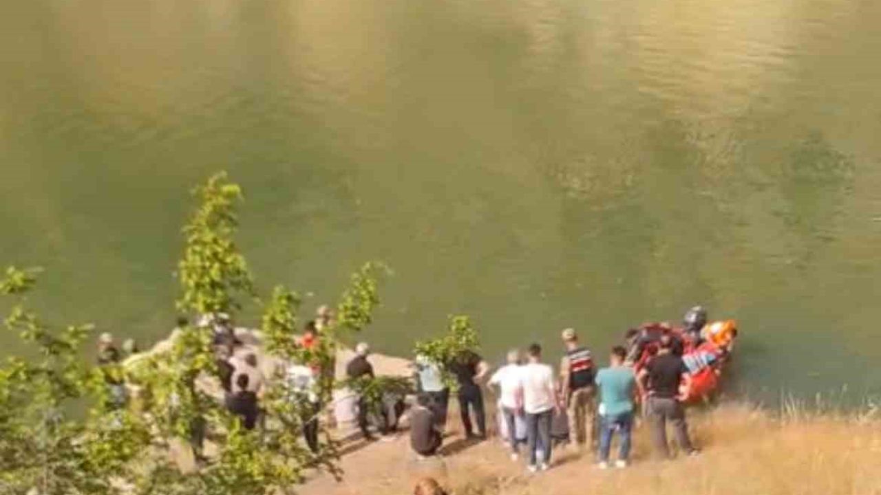 Siirt’te Botan Çayı’na giren çocuk kayboldu