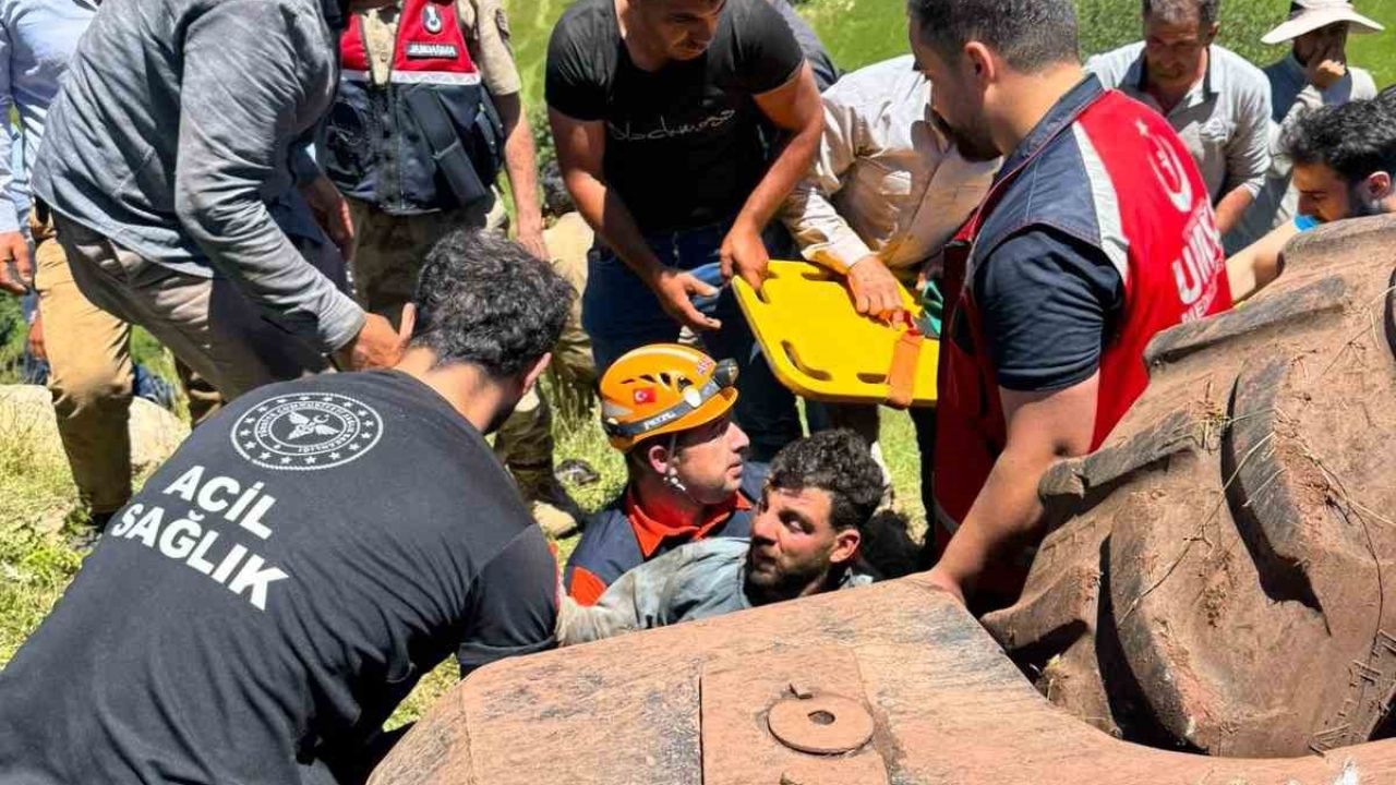 Siirt’te traktörün altında kalan sürücü ağır yaralandı