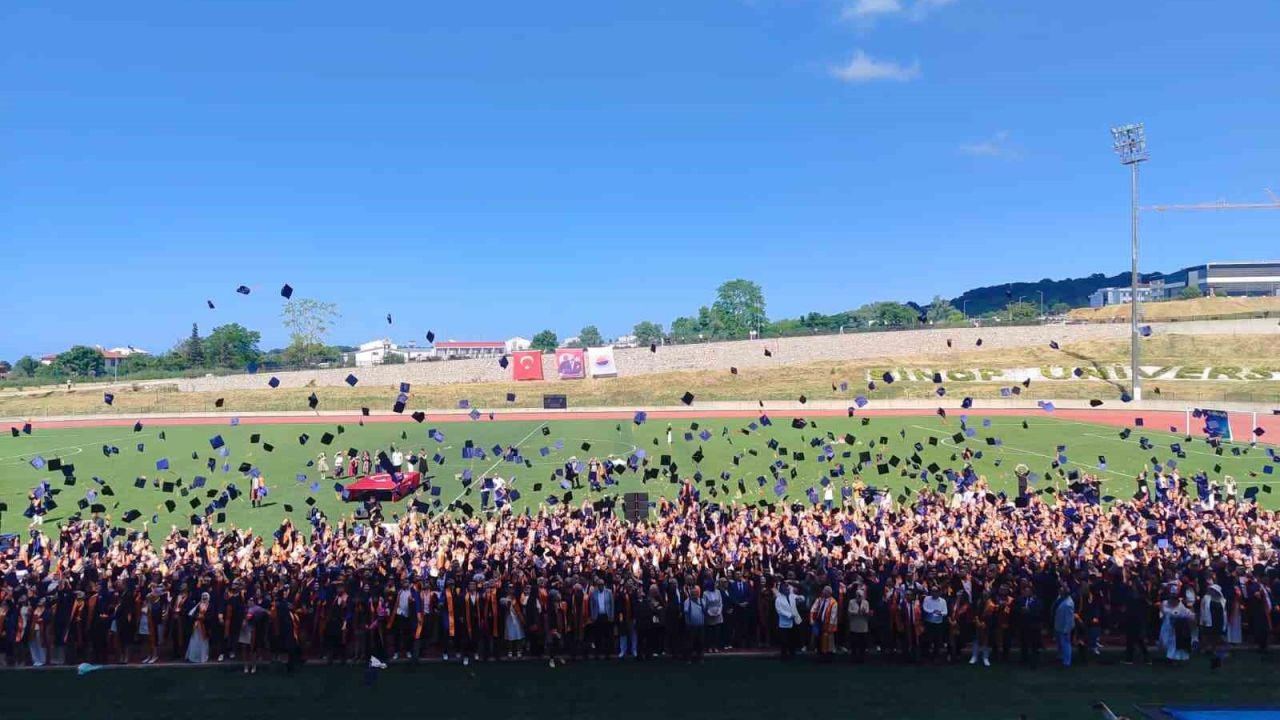 Sinop Üniversitesi’nde mezuniyet coşkusu