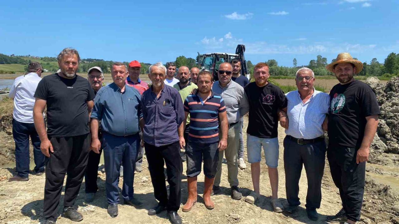 Sinop’ta sulama hattı patladı, çeltik üreticisi tepki gösterdi