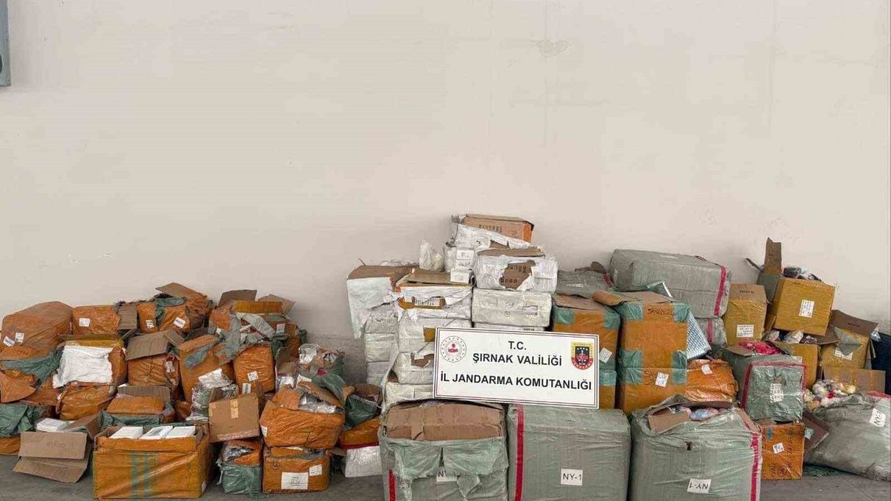 Şırnak’ta dev kaçakçılık operasyonu: 77 milyon liralık kaçak ürün ele geçirildi
