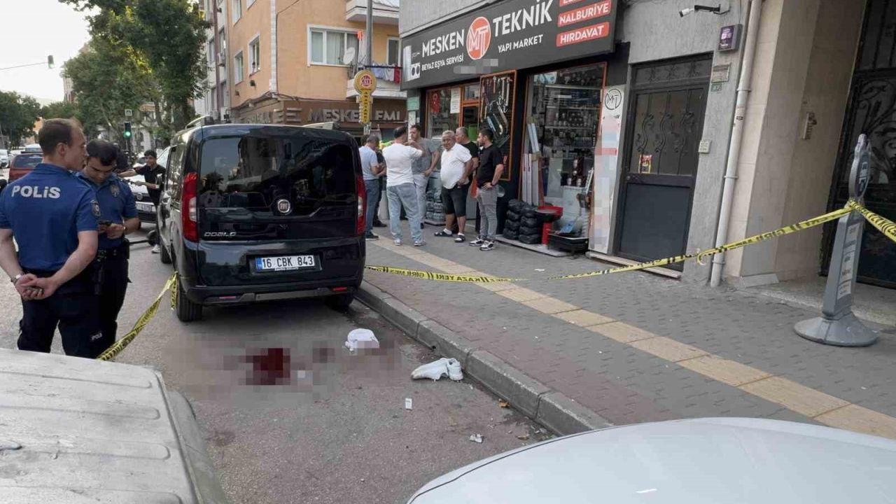 Sosyal medyada başlayan husumet kanlı bitti: 22 yaşındaki genç öldürüldü