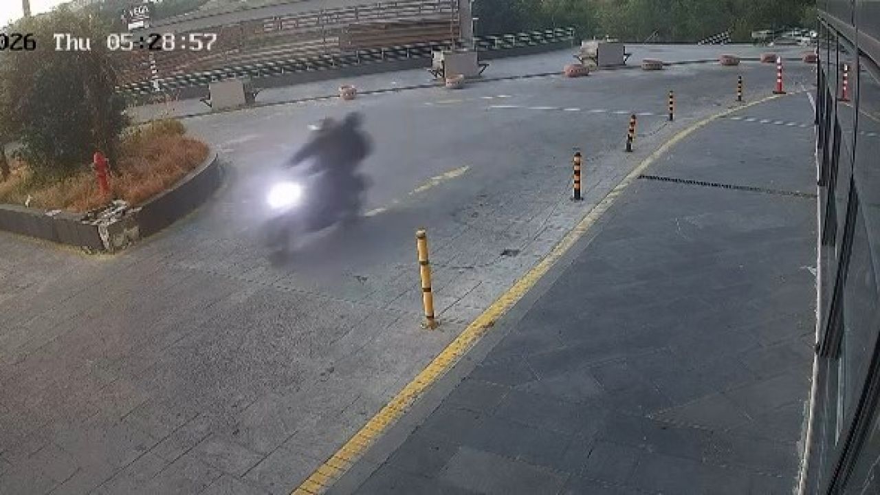 Sultangazi’de alışveriş merkezine silahlı saldırı