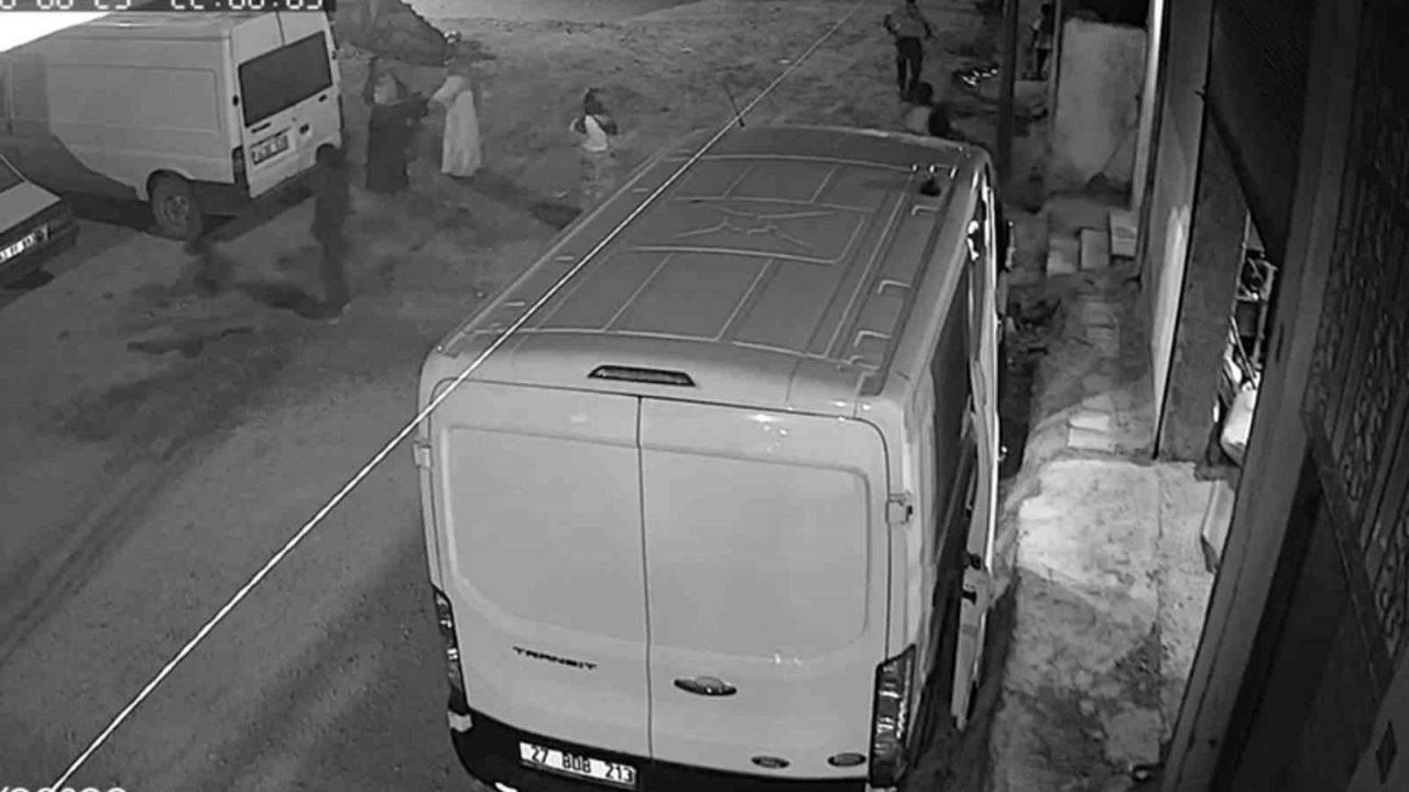Suruç’ta 2 çocuğun yaralandığı patlama anı kamerada