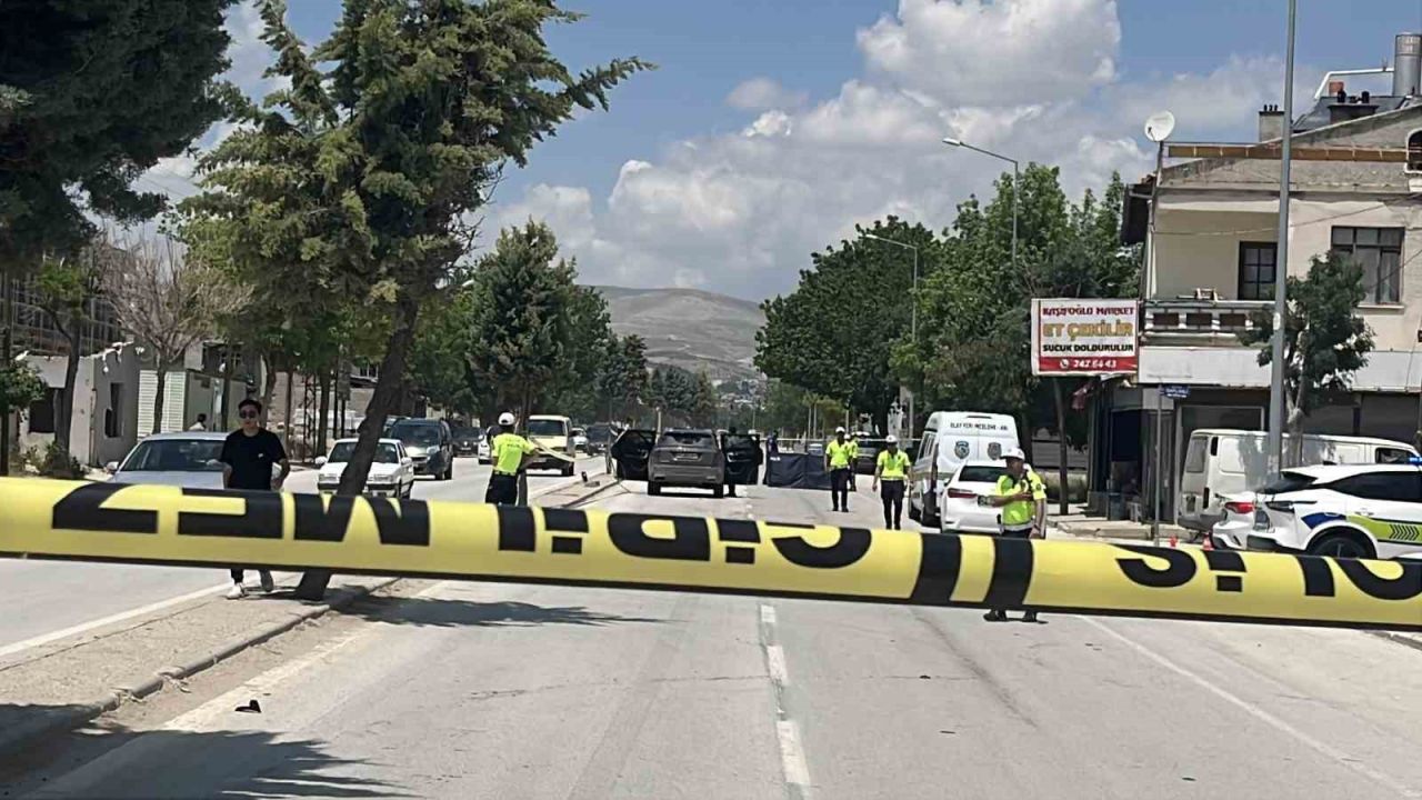 SUV aracın çarptığı yaya hayatını kaybetti