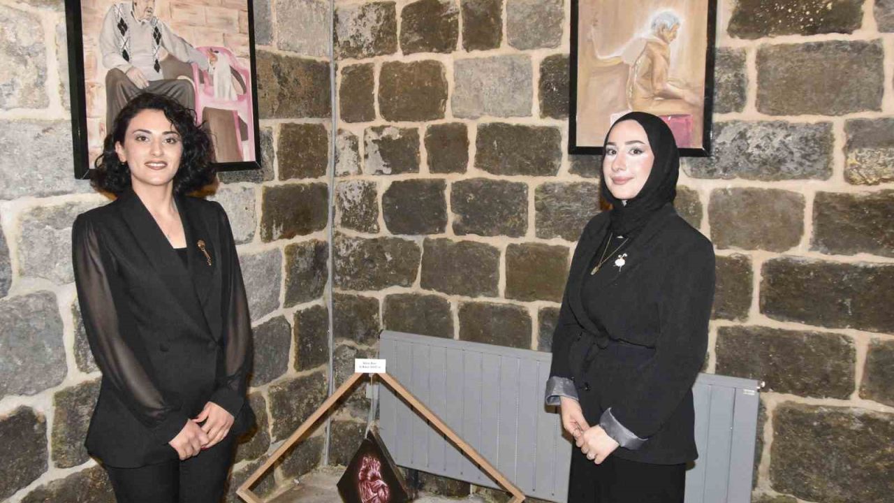 Tarihi Hazo Hanı’nda duygu yüklü sergi