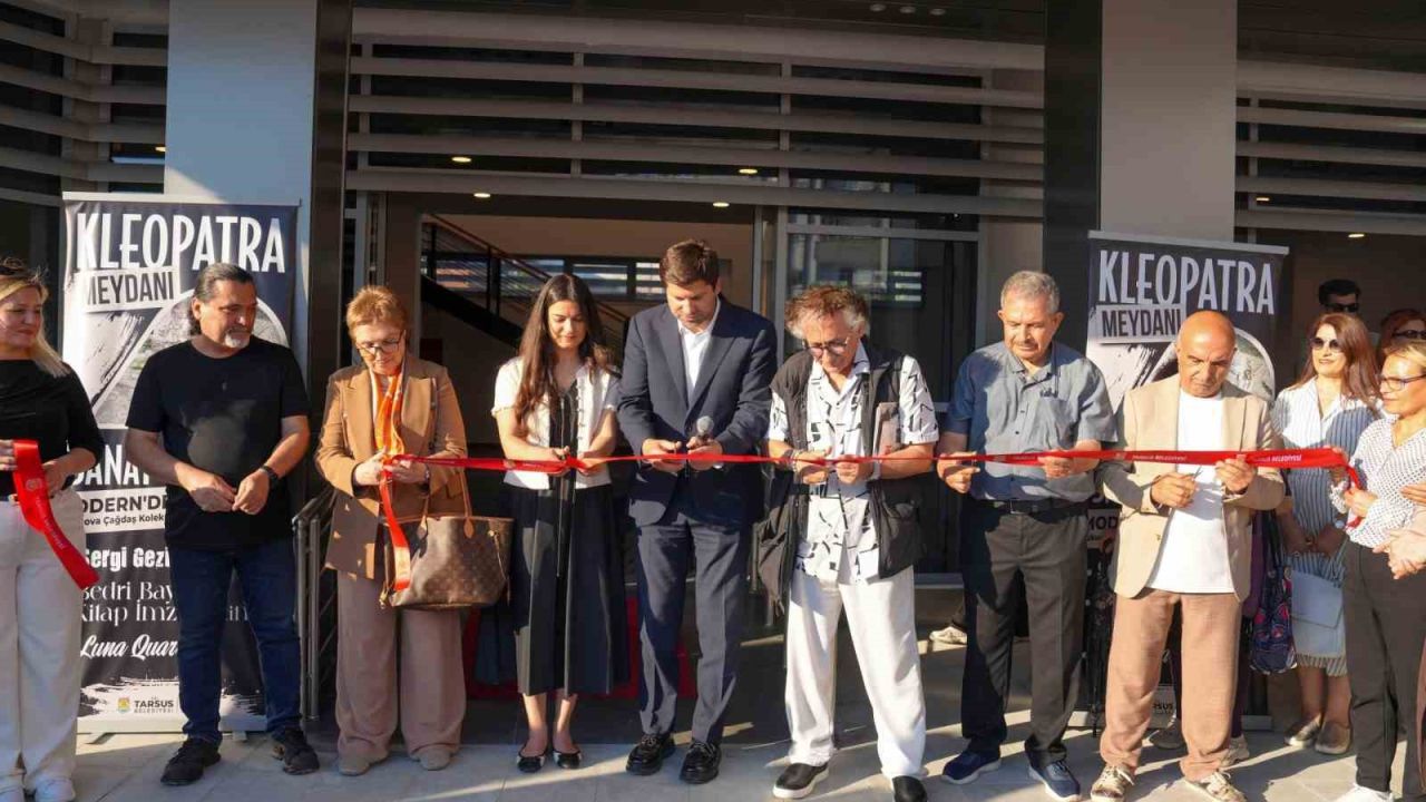 Tarsus’ta tarih ve sanatın buluşma noktası Kleopatra Meydanı açıldı