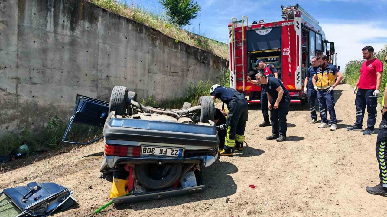 Tekirdağ’da otomobil menfeze uçtu: Sürücü hayatını kaybetti