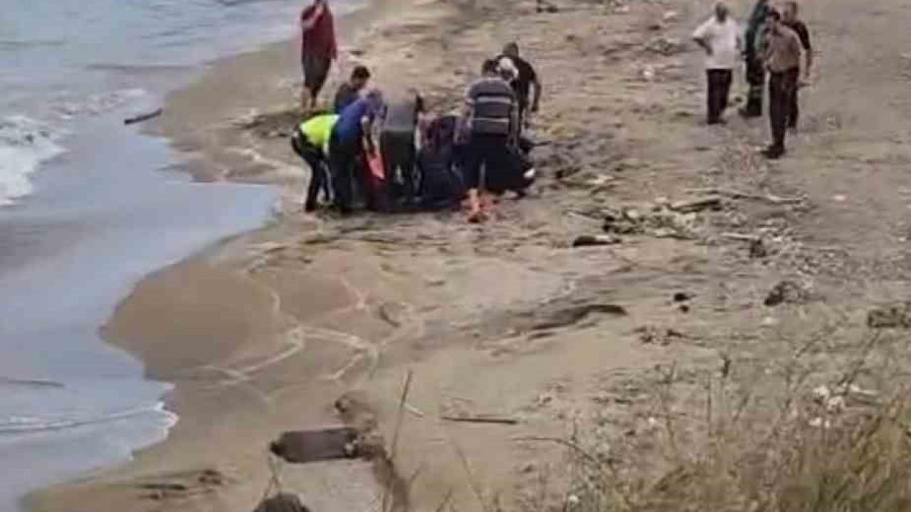Trabzon’da baba ile oğlu boğulmaktan son anda kurtarıldı