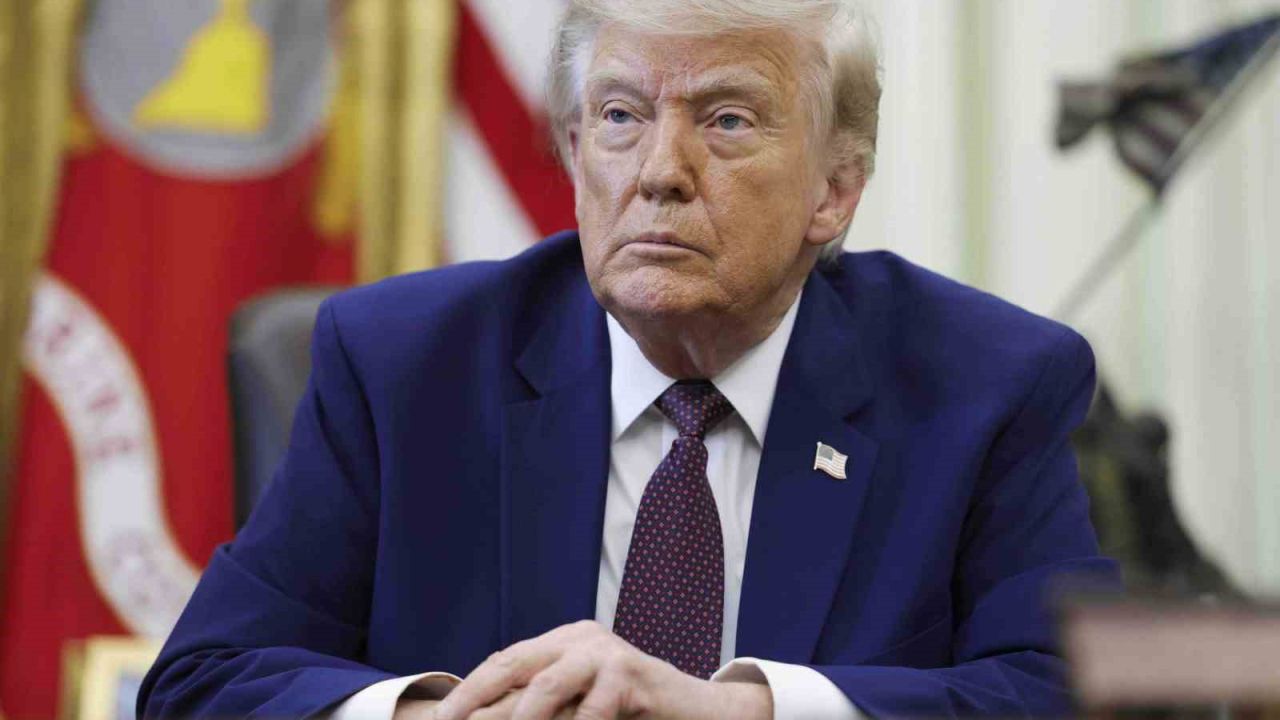 Trump’tan İran’a: "Füzelerini fırlattınız, masaya geri dönün ve bir anlaşma yapın"