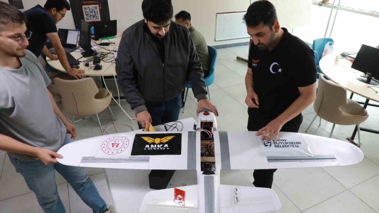 Üniversite öğrencilerinin geliştirdiği ANKA İHA tam not aldı