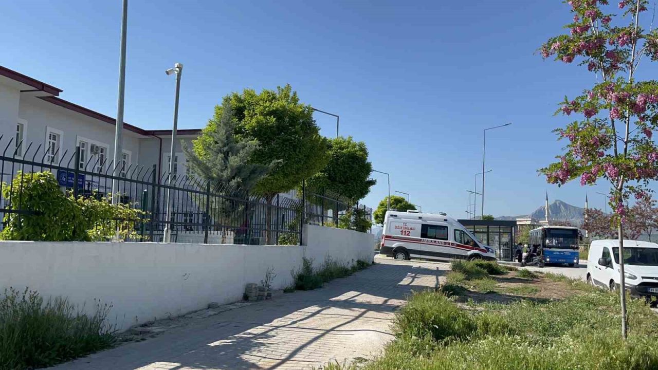 Üniversite öğrencisi yurdun 6’ncı katından düşerek hayatını kaybetti
