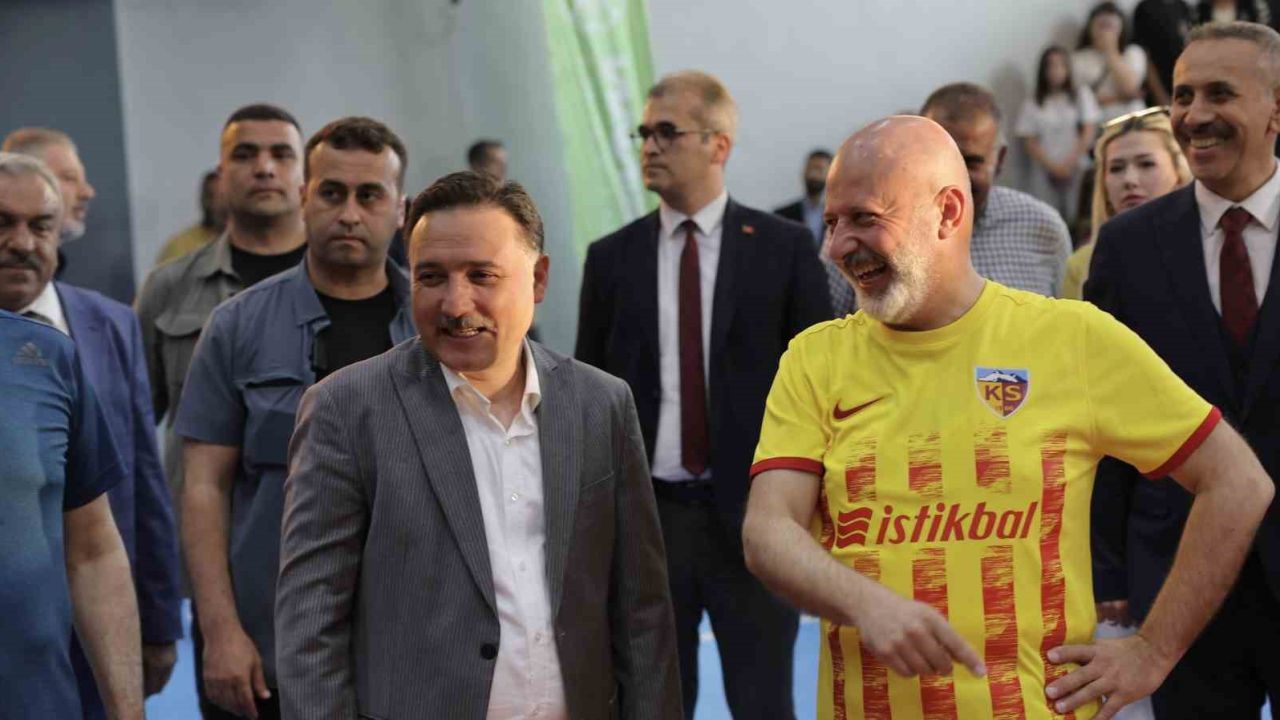 Vali Çiçek: "ERVA, devasa bir meydan okumadır"