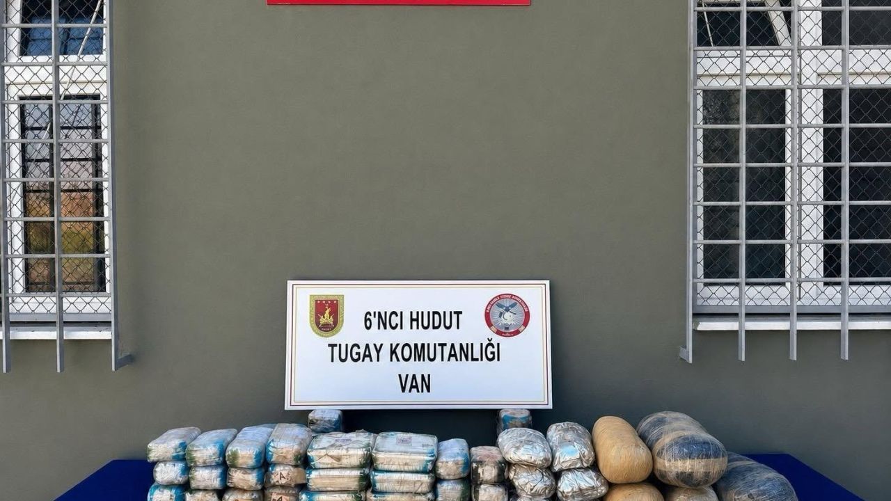 Van’da sınır hattında 44 kilo uyuşturucu ele geçirildi