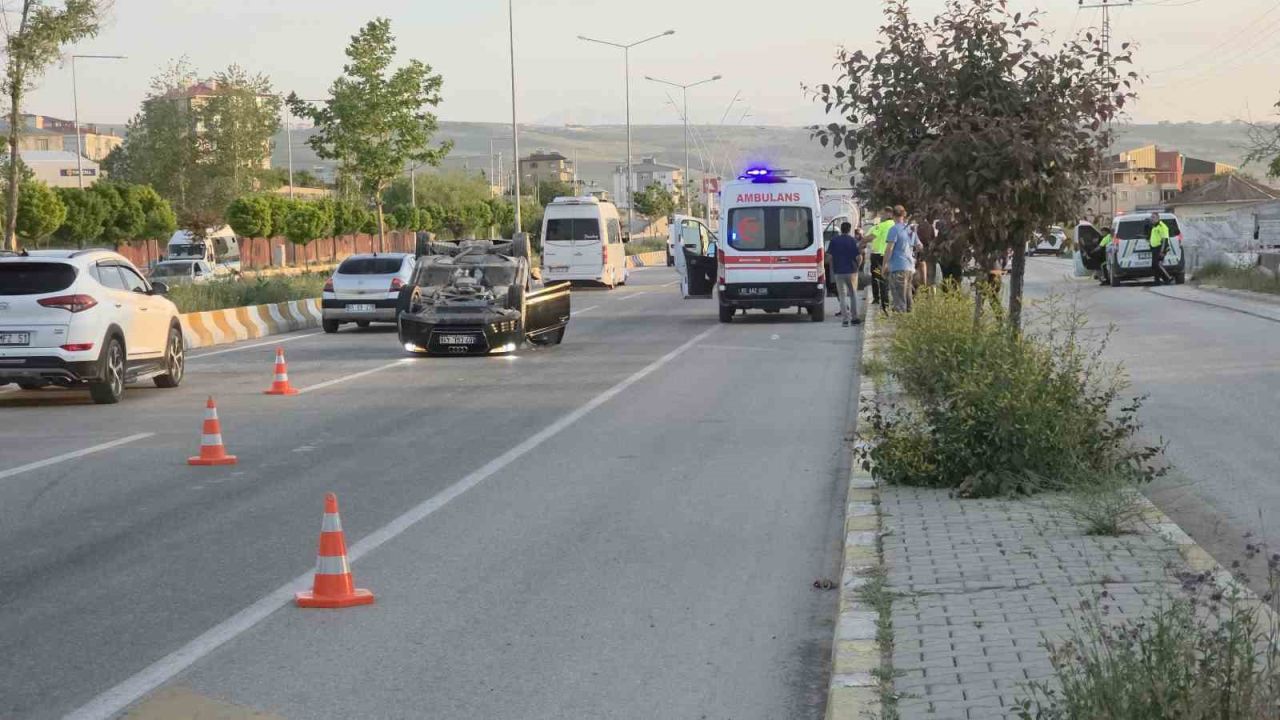 Van’da trafik kazası: 2 yaralı