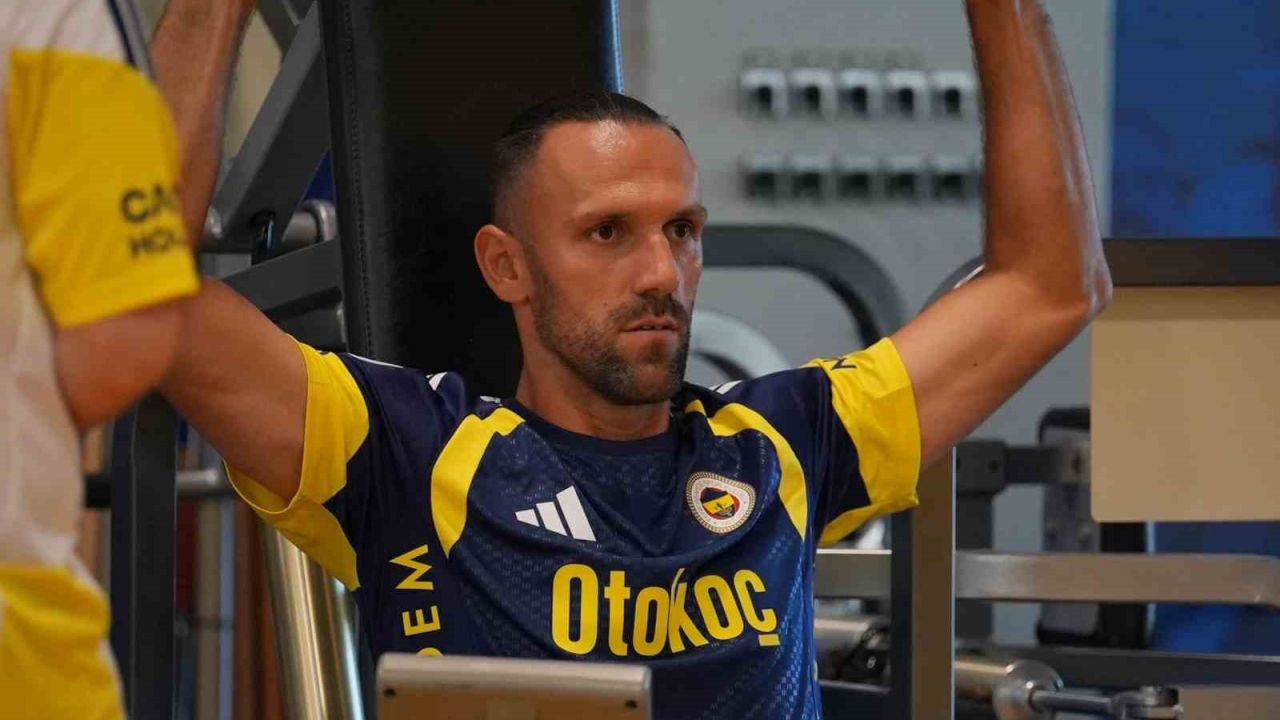 Vedat Muriqi, çalışmalara başladı