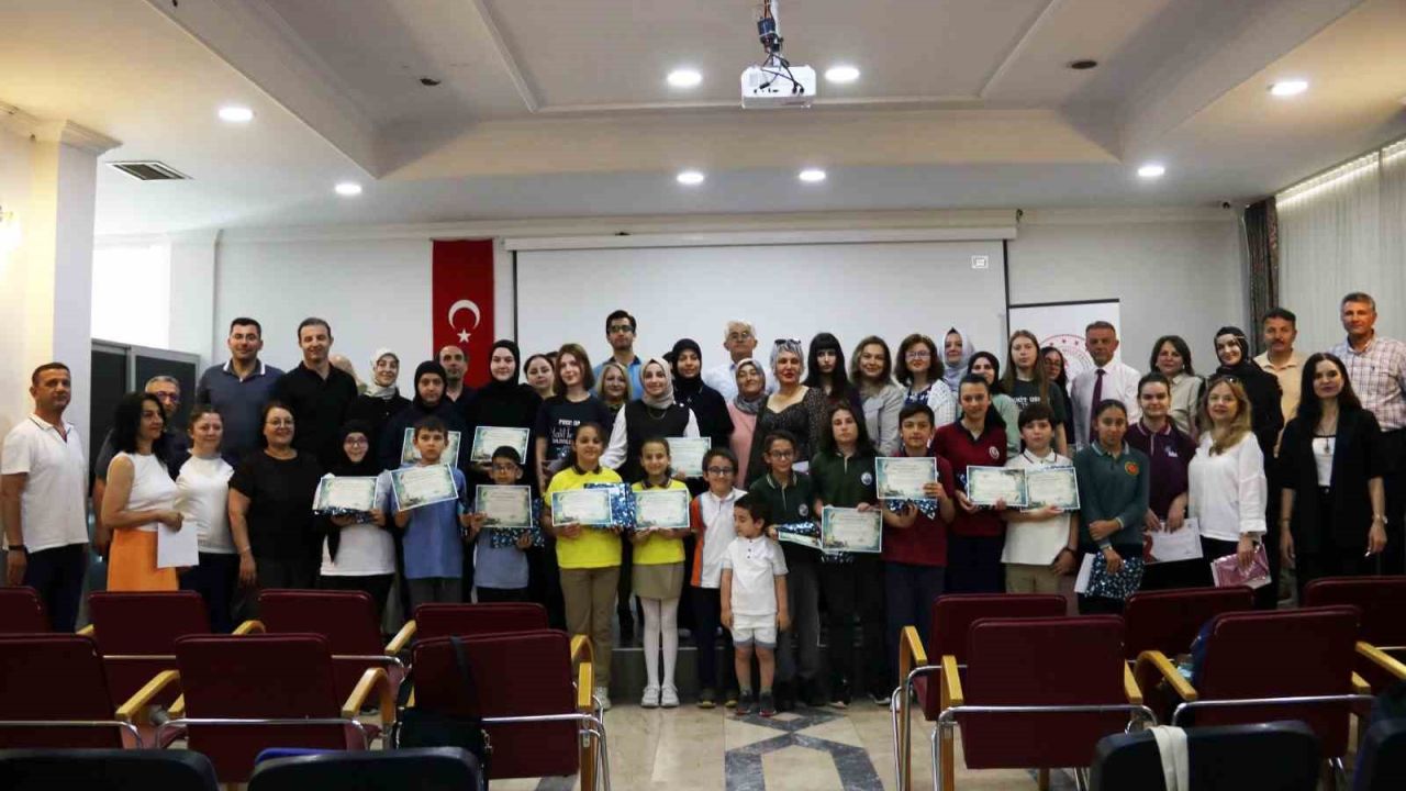 Yalova’da Dilimizin Zenginlikleri ödül töreni