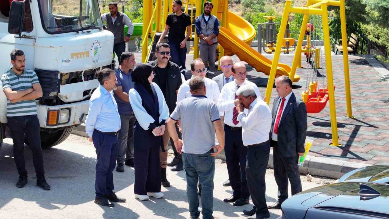 Yeşilyurt Belediyesi’nden Banazı’ya güneş enerjili çocuk parkı