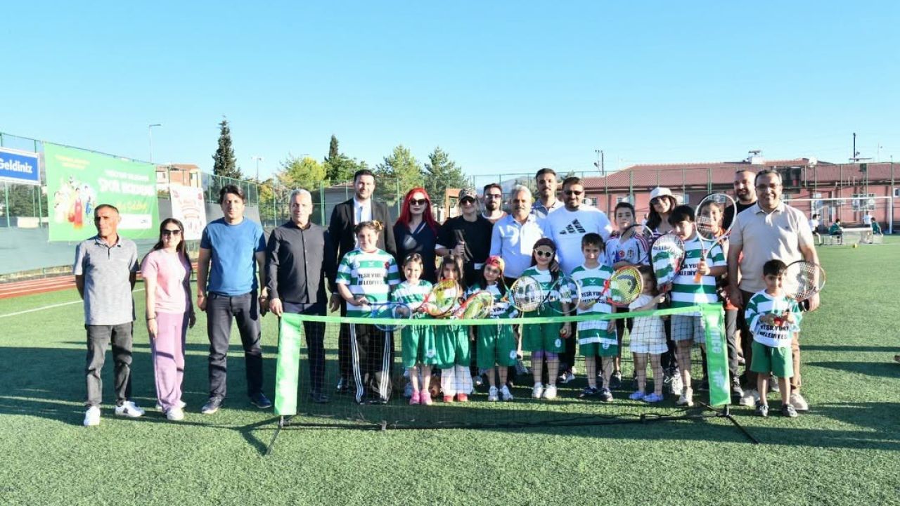 Yeşilyurt’ta yaz spor okulları ve spor akademisi coşkuyla açıldı