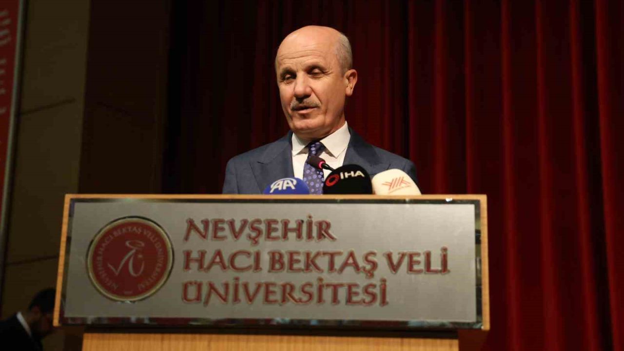 YÖK Başkanı Özvar: "Mezuniyet bir son değil, hayat boyu öğrenmenin yeni başlangıcıdır"
