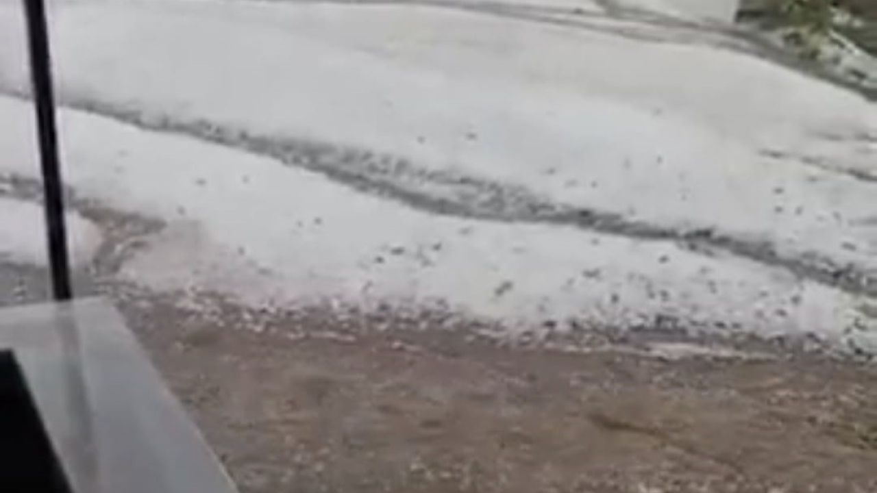 Yozgat’ta sağanak ve dolu etkili oldu