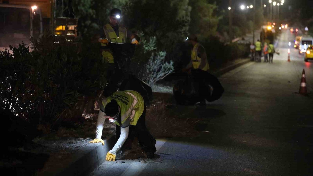 150 kişilik ekiple Emin Anter Bulvarı’nda gece mesaisi