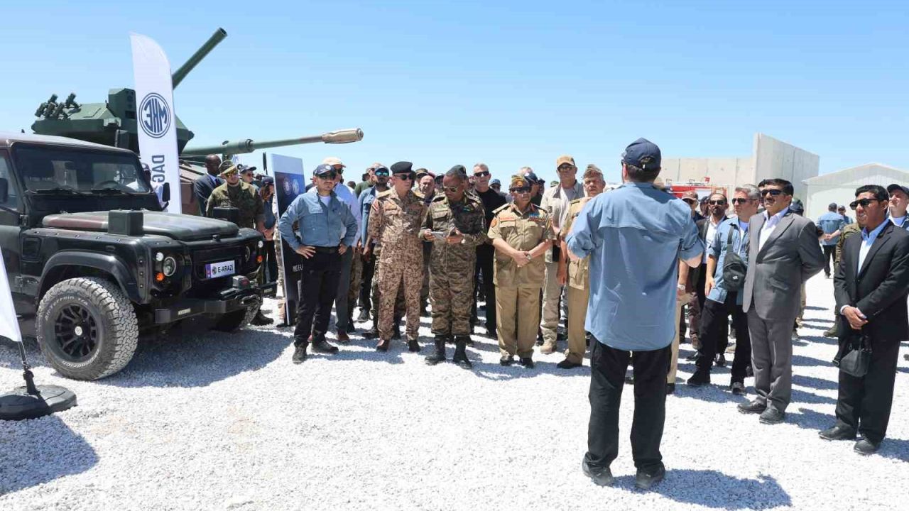 24 ülkenin askeri yetkilileri canlı izledi: TOLGA, kamikaze İHA ve dron saldırılarını başarıyla durdurdu