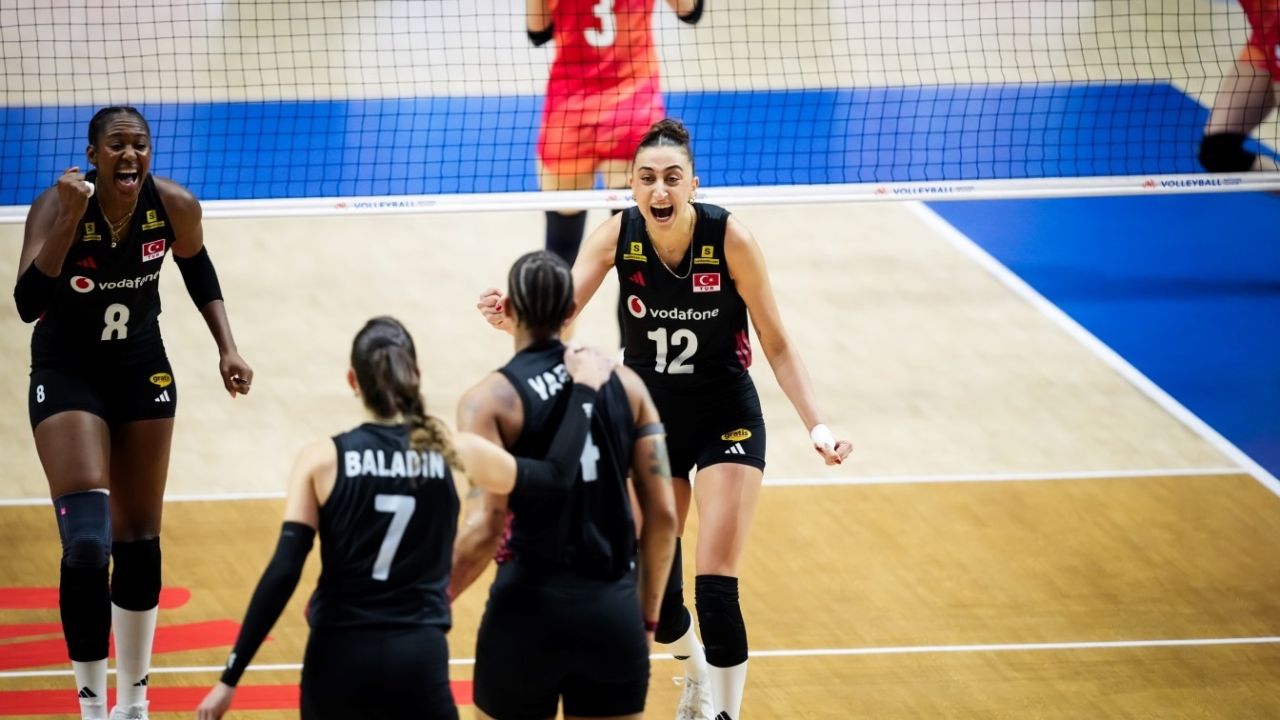 A Milli Kadın Voleybol Takımı, üst üste 8. kez Milletler Ligi finallerinde