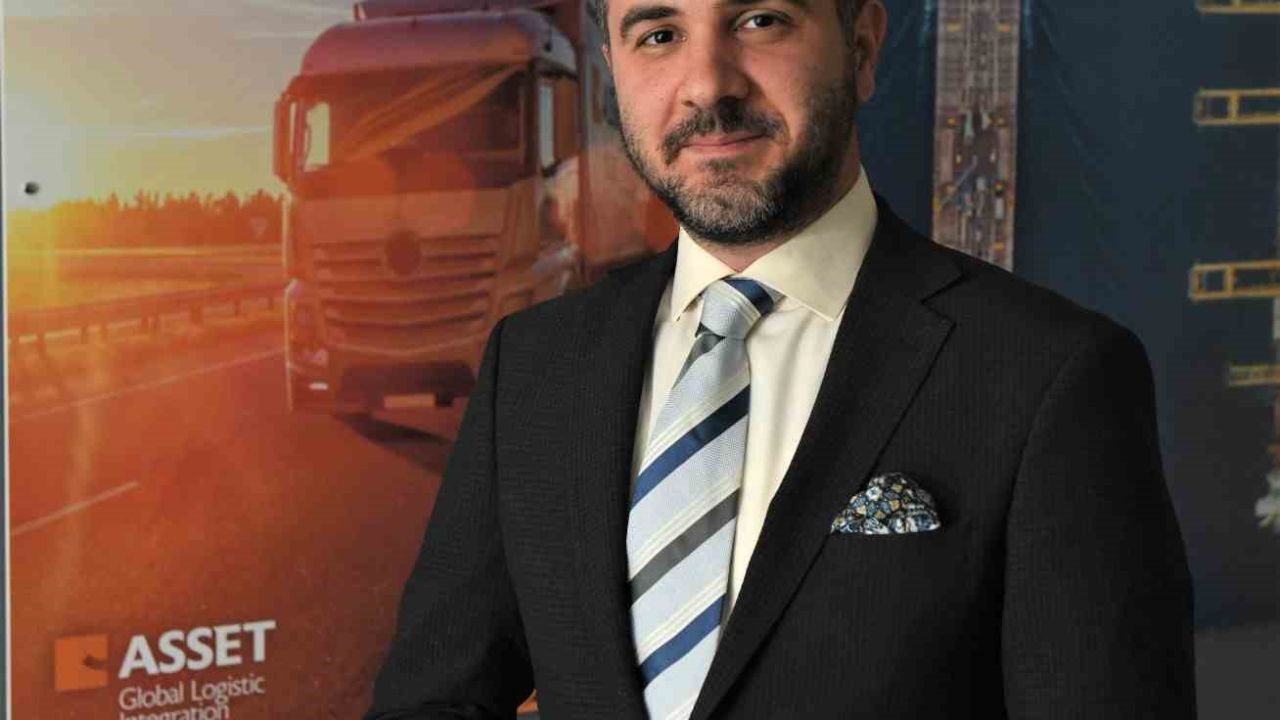 AB’ye vergisiz e-ihracatta ilk adım: "Türkiye’nin ilk elektronik A.TR belgesini düzenleyerek e-ihracatta tarihi bir ilke imza attık"