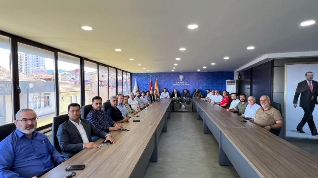 AK Parti Bilecik heyeti sivil toplum kuruluşlarıyla bir araya geldi
