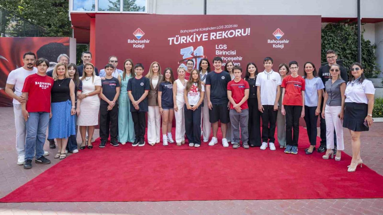 Bahçeşehir Koleji’nden LGS’de başarı: 31 öğrenci tam puanla Türkiye birincisi oldu