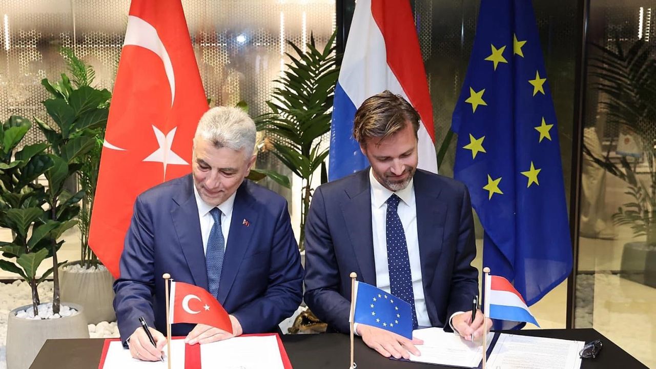 Bakan Bolat, Türkiye-Hollanda 6. Dönem JETCO Toplantısı’na katıldı