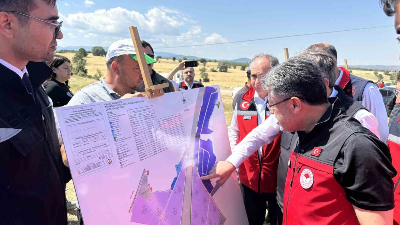 Bakan Yumaklı açıkladı: Uşak’ta 12 milyar TL’lik yatırımda yüzde 75’i kadın 2 bin 500 kişi istihdam edilecek