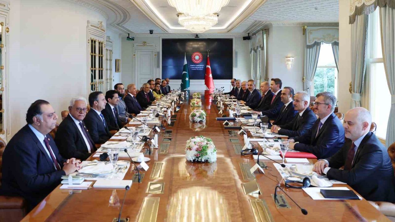 Bakanı Kacır: "Türkiye-Pakistan İş ve Yatırım Forumu’nda, iki ülkenin iş dünyası temsilcileriyle buluştuk"
