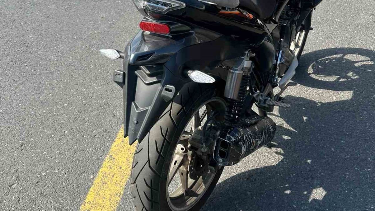 Başakşehir’de plakasız ve ehliyetsiz motosiklet sürücüsüne 131 bin liralık ceza