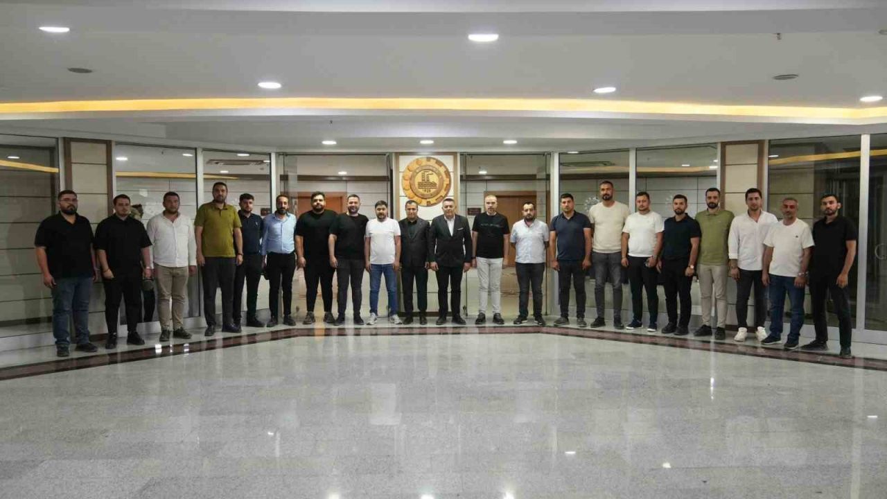 Başkan Sadıkoğlu, genç girişimcilerle bir araya geldi
