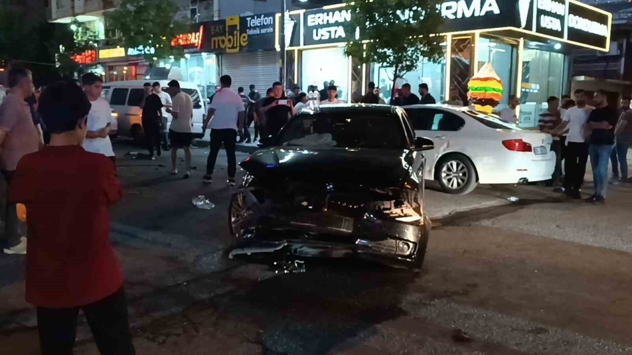 Batman’da iki otomobil çarpıştı: 1 yaralı