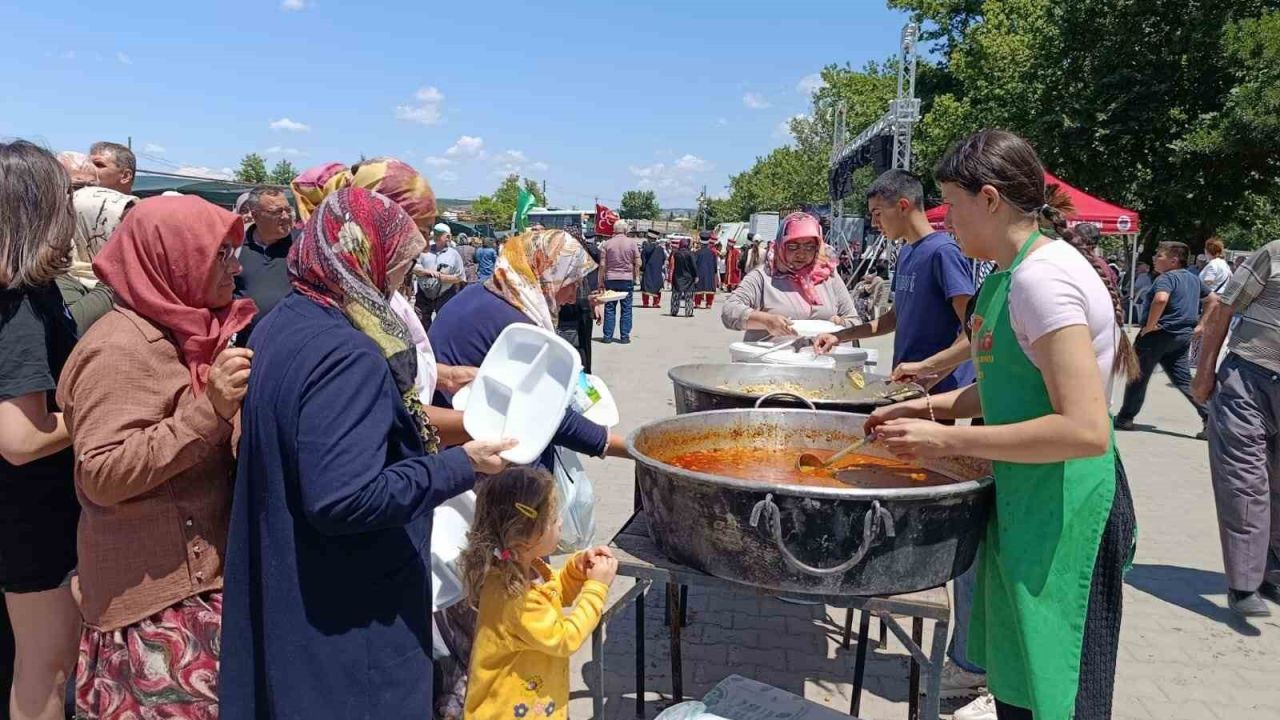 Bayramiç’te Mehmet Akif Ersoy hayırı ve etkinlikleri düzenledi