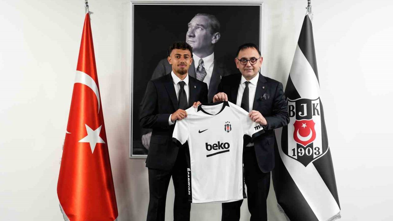 Beşiktaş, İlhan Fakılı ile 4 yıllık sözleşme imzaladı