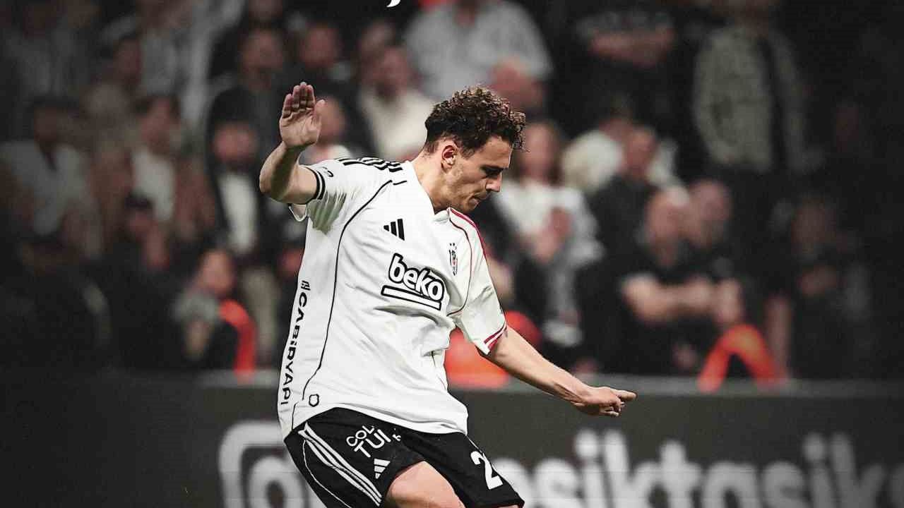Beşiktaş, Kristjan Asllani veda etti