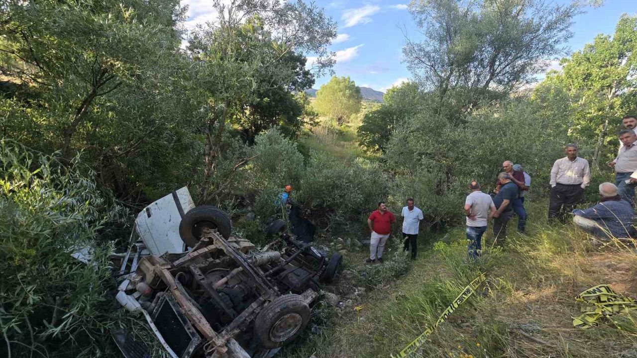 Bingöl’de pikap uçuruma yuvarlandı: 3 ölü, 2 yaralı