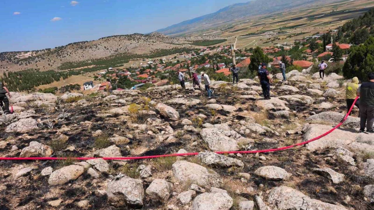 Burdur’da orman yangını büyümeden söndürüldü
