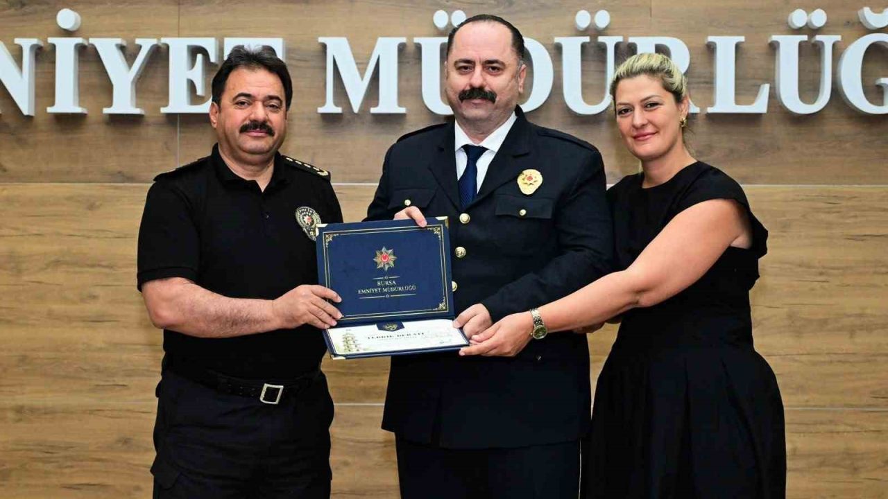 Bursa’da 105 emniyet personeli terfi etti