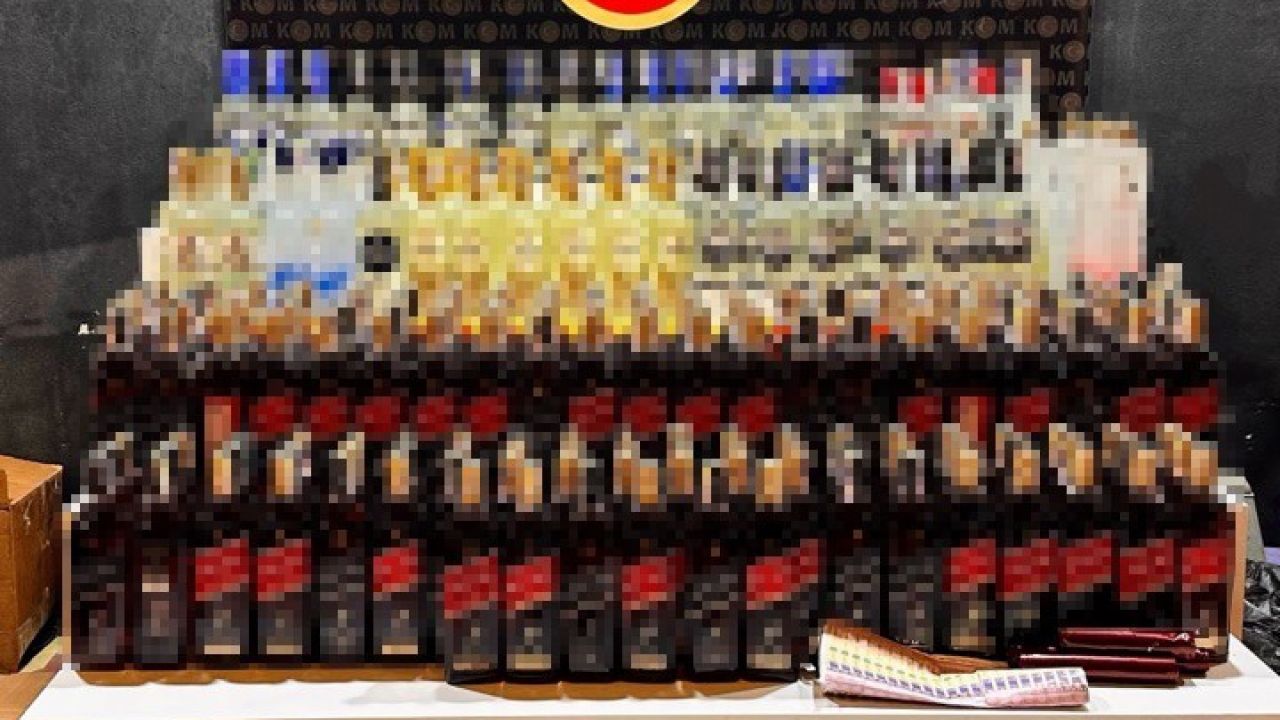 Bursa’da sahte içki operasyonu: 370 şişe sahte içki ve 600 litre etil alkol ele geçirildi