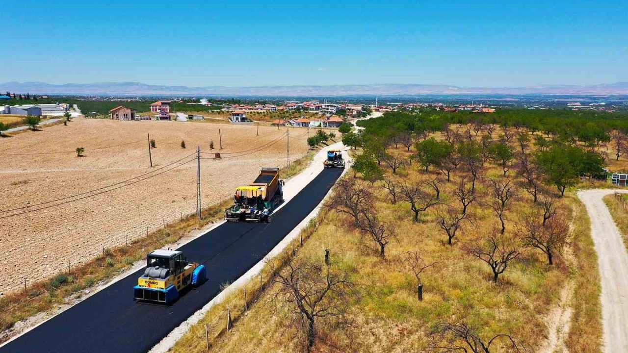 Büyükşehir’de yol çalışmaları aralıksız sürüyor