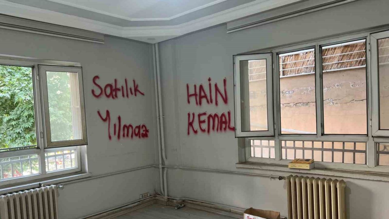 CHP Batman İl Başkalığının tahrip edildiği ortaya çıktı